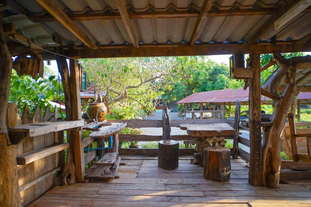 Suk Sabai Homestay Sukhothai Bagian luar foto